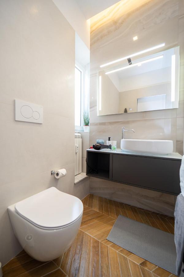 Colosseo Luxe Apartment In The Center Of Roma Eksteriør bilde