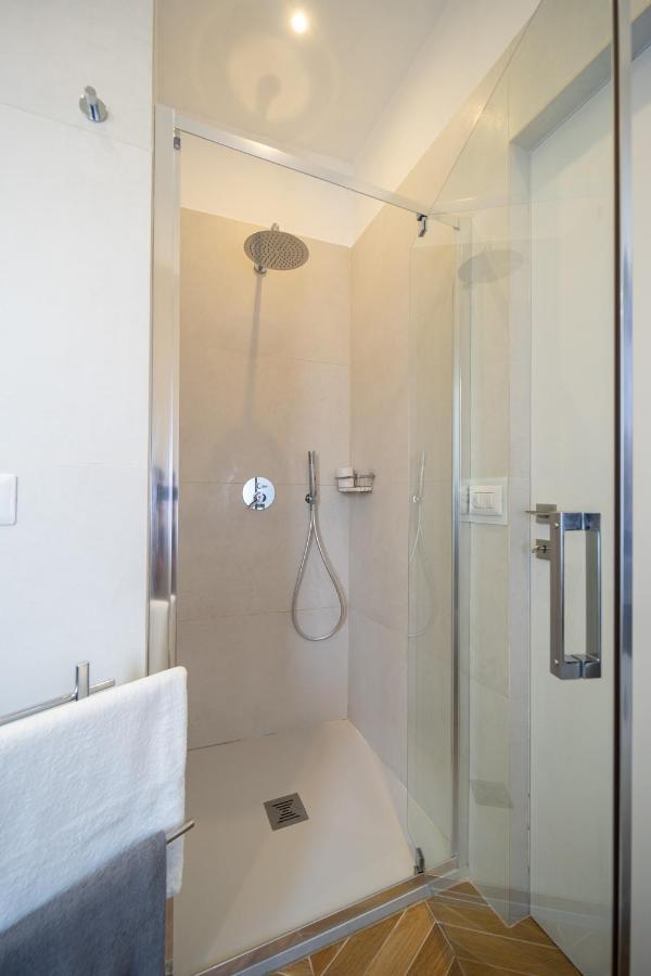 Colosseo Luxe Apartment In The Center Of Roma Eksteriør bilde