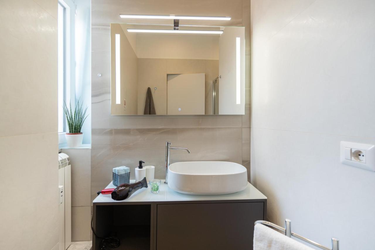 Colosseo Luxe Apartment In The Center Of Roma Eksteriør bilde