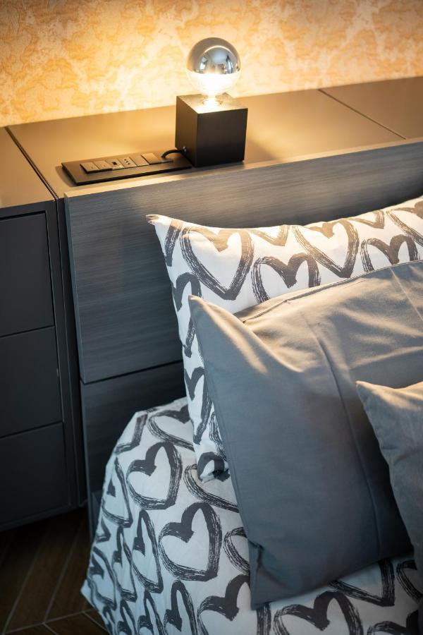 Colosseo Luxe Apartment In The Center Of Roma Eksteriør bilde