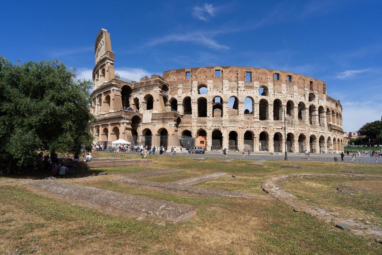 Colosseo Luxe Apartment In The Center Of Roma Eksteriør bilde