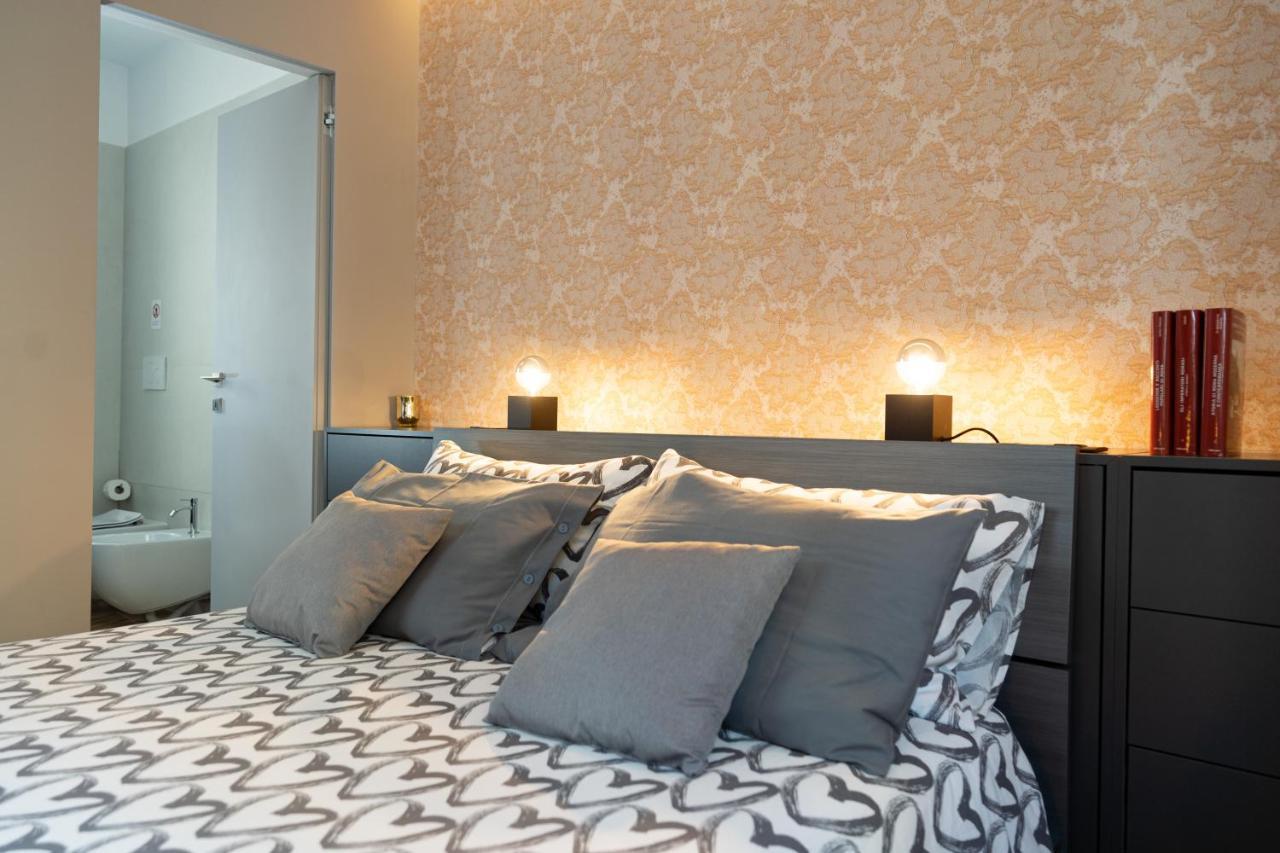 Colosseo Luxe Apartment In The Center Of Roma Eksteriør bilde