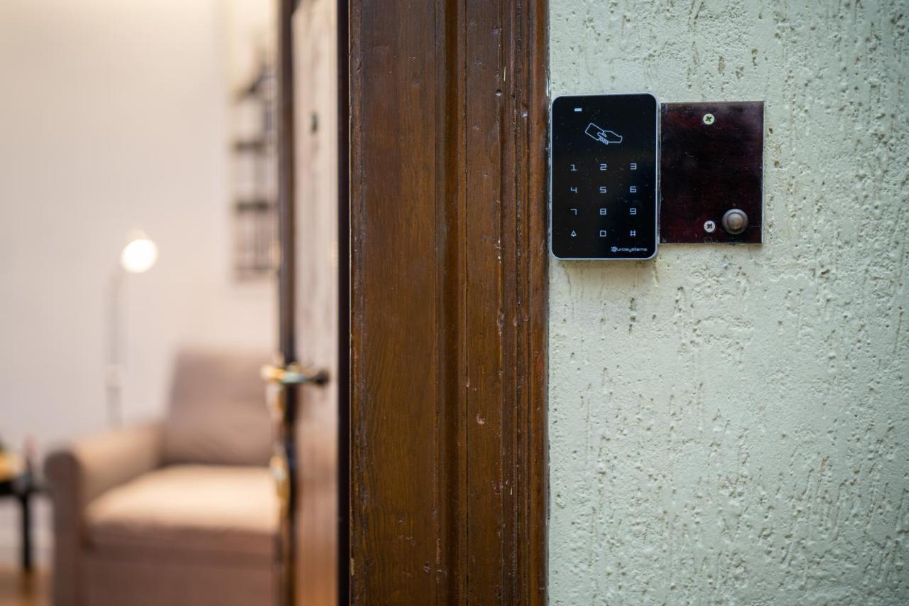 Colosseo Luxe Apartment In The Center Of Roma Eksteriør bilde